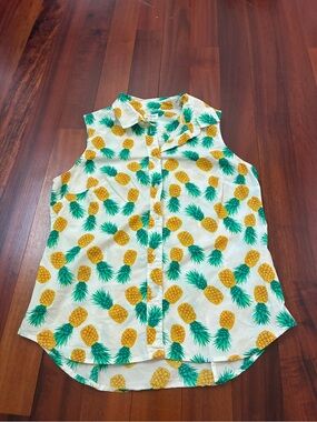 J. Crew White Button Down Sleeveless Top with Pineapple Pattern